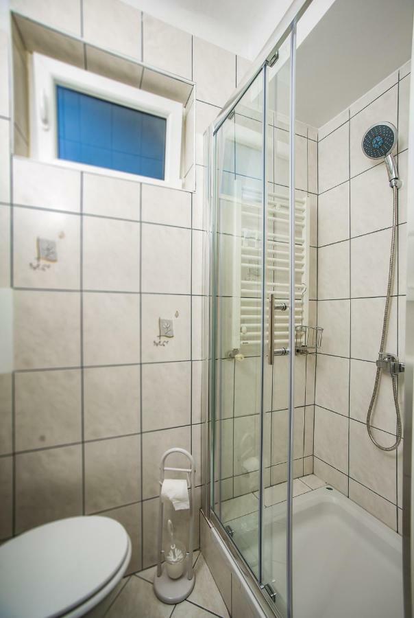 Roze Apartment Zagabria Esterno foto